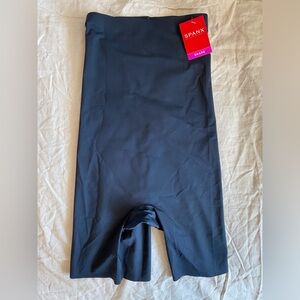 NWT Spanx Vary Black High Waisted Midthigh Short